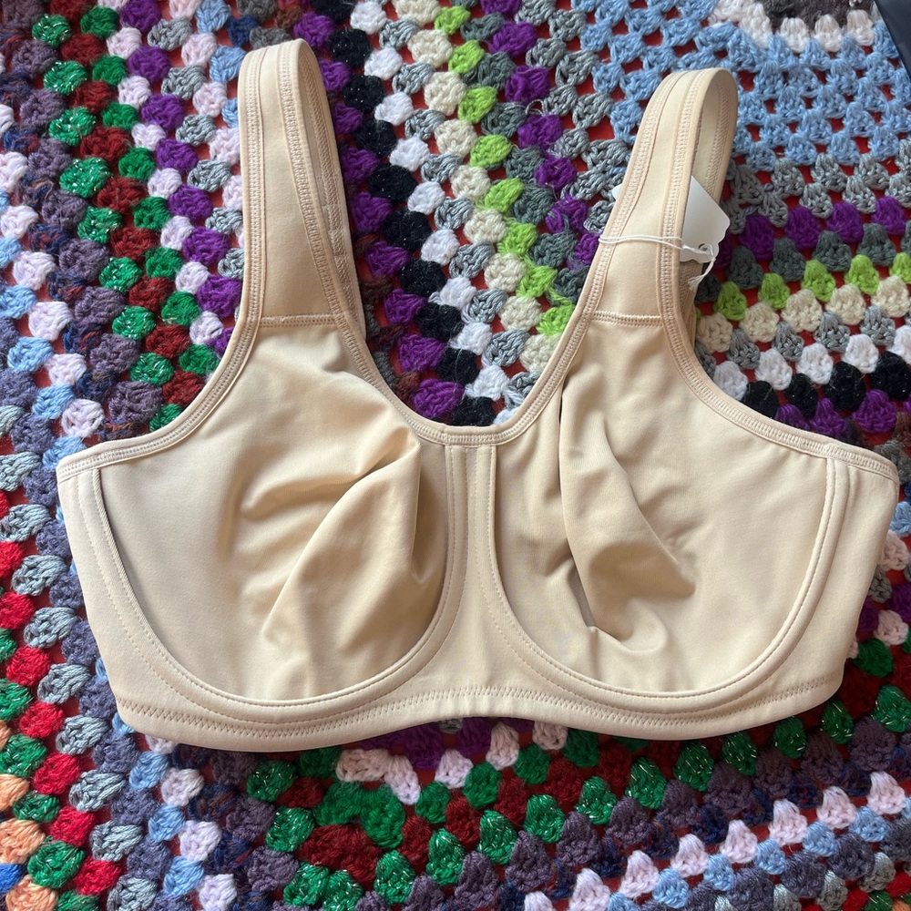 Wacoal bra size 34D
